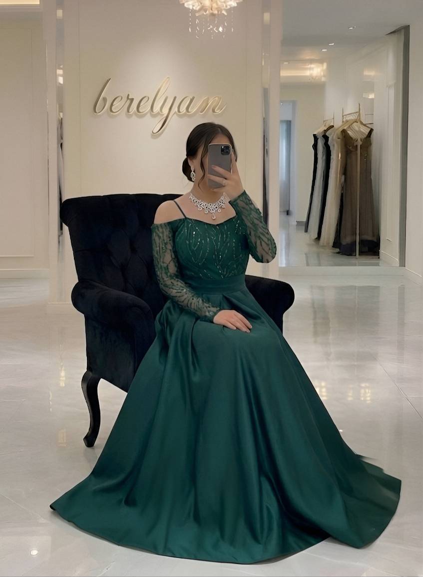 لباس مجلسی زنانه مینو پولک دوزی و ساتن آمریکایی اصل وارداتی جدید و شیک از سایز ۳۸ تا ۴۸