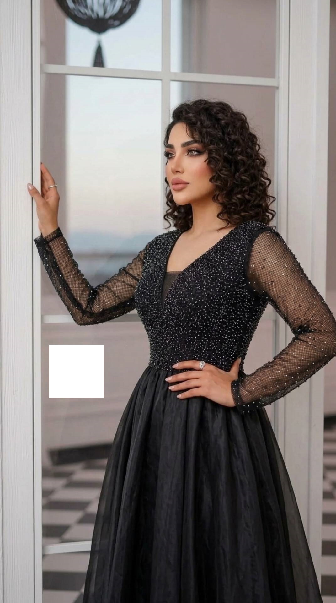 لباس ماکسی مجلسی زنانه الیسا پوشیده و درجه یک شیک وارداتی جسمیکو سنگیو تور ارگانزا سنگدوزی شده و حجاب دار سایز بزرگ از سایز 44 تا 52