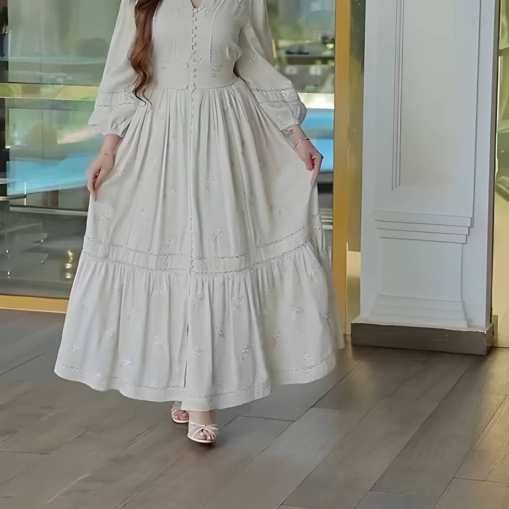 ساحلی زنانه نازنین شیک و جذاب و بسیار خاص و جدید، لباس ساحلی زنانه شیک سفید صدفی لنین و خامه دوزی مدل عروسکی